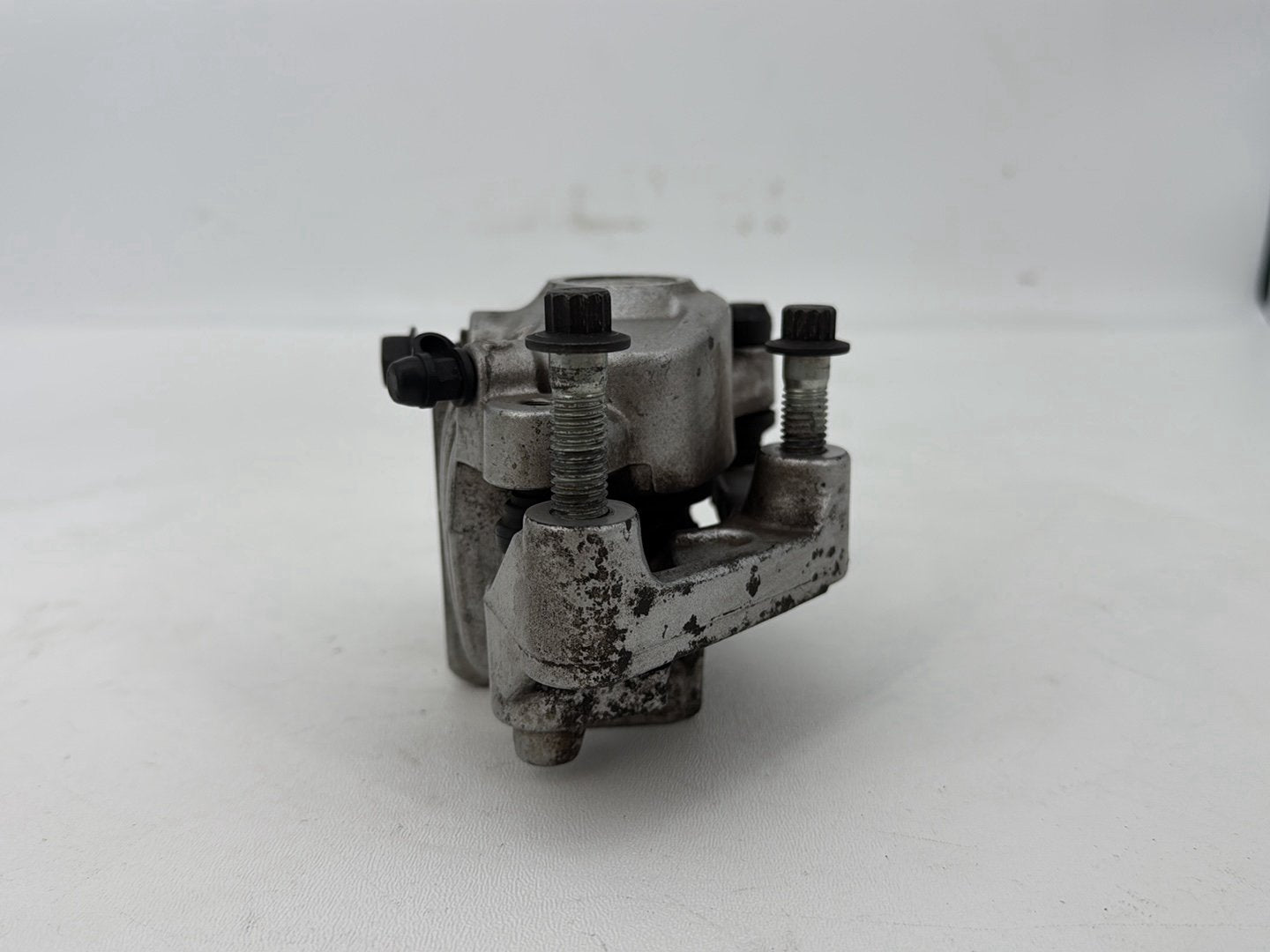 2004 - 2013 Harley-Davidson Sportster 883 Custom Front Left 1 Brake Caliper 44121-04