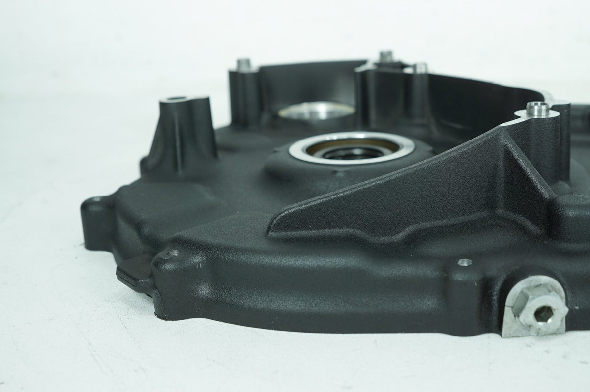 2018 Harley-Davidson Softail Street Bob FXBB Inner Primary Clutch Cover 36500099