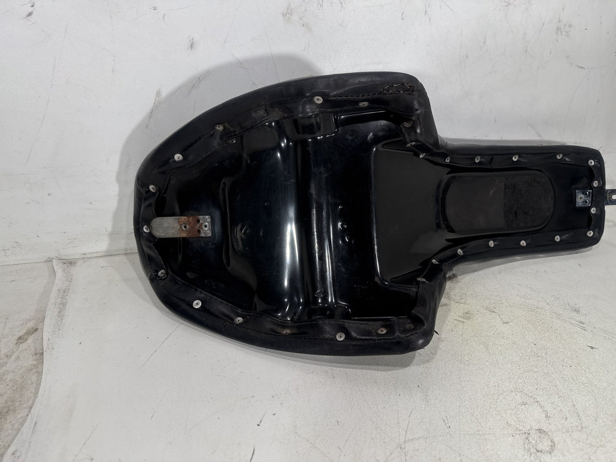 1994 Harley Softail Custom FXSTC Passenger Rider Driver Seat Saddle TRAVERSE