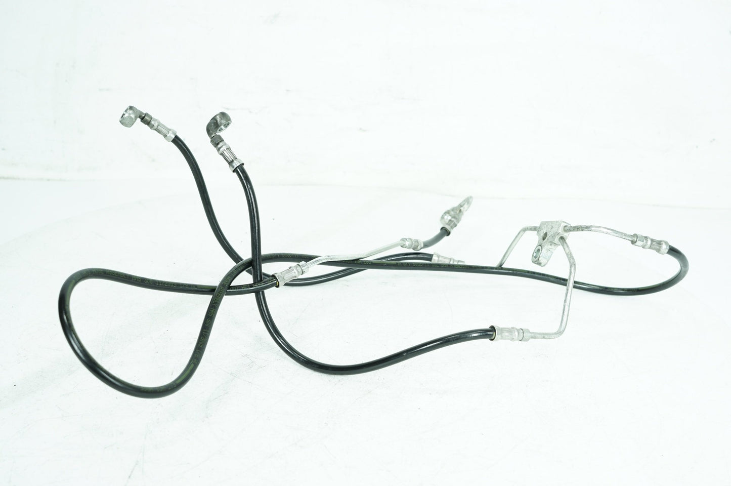 2008 - 2016 Harley-Davidson Touring Electra Glide Ultra Front Brake Hose Line Pipe ABS 40612-09
