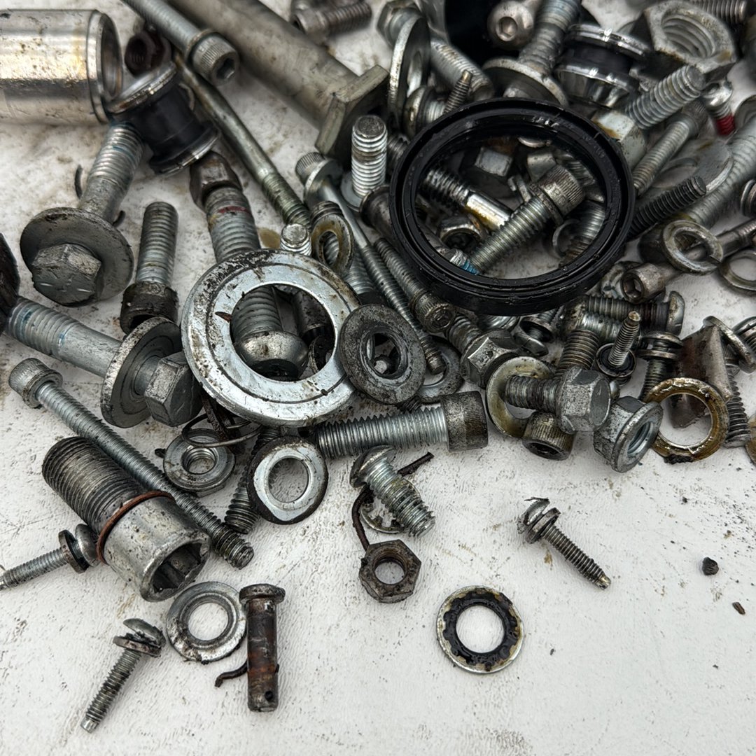 2007 - 2017 Harley-Davidson Dyna Wide Glide Hardware Bolts Nuts & Brackets