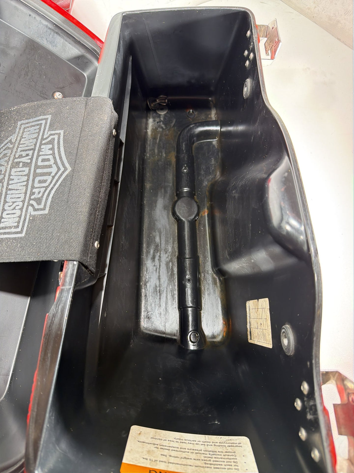 2004 Harley Electra Glide Touring Ultra OEM Left Right Saddlebags Luggage NOKey