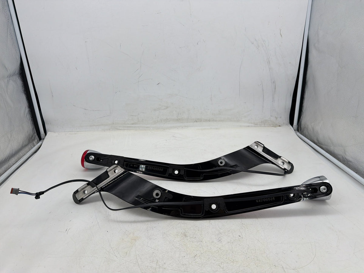 2020 Harley Softail Standard FXST OEM Rear Left Right Fender Struts Bracket & Turn Signal