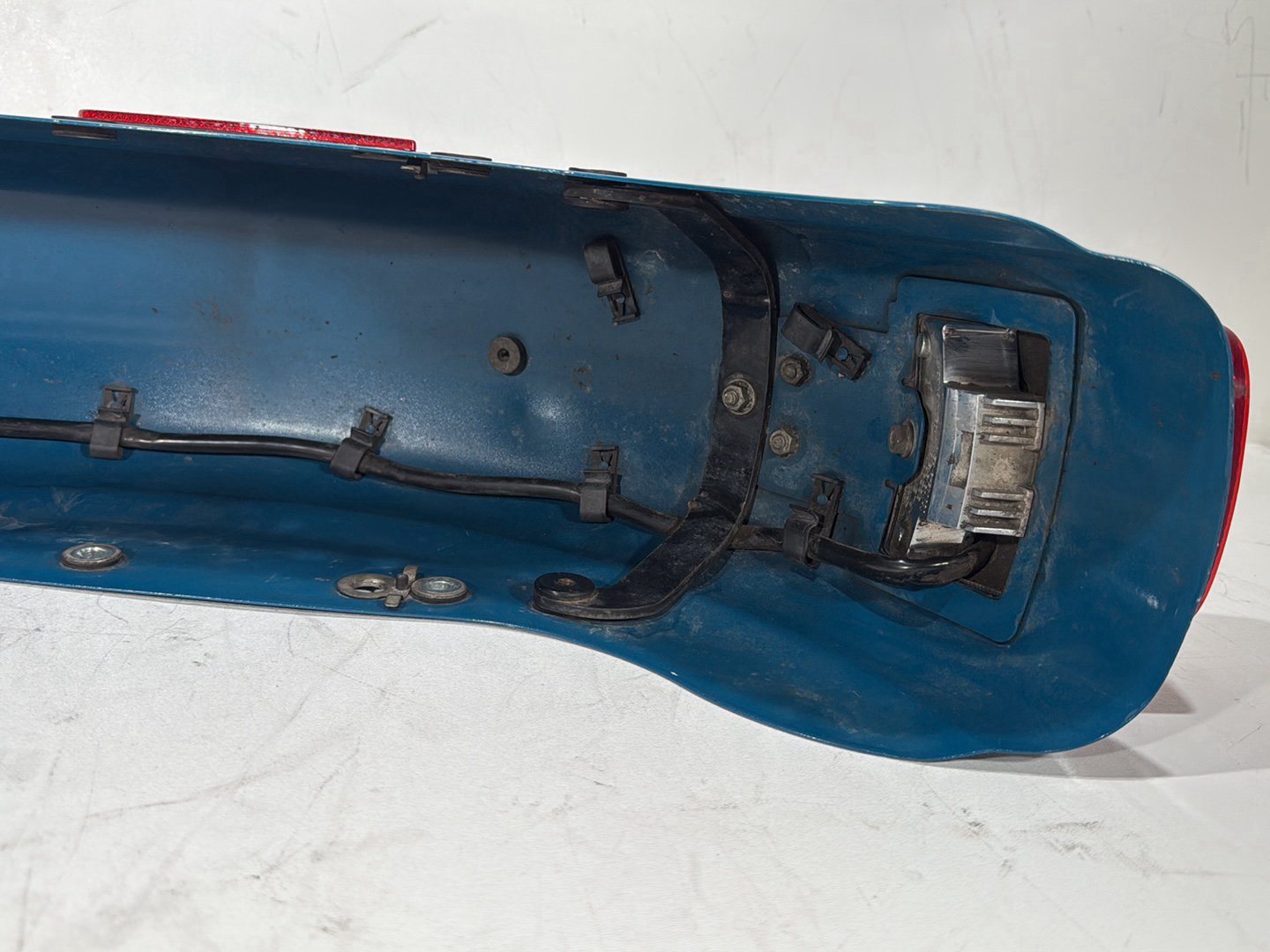 2001 Harley Sportster 883 Hugger XLH883 OEM Rear Wheel Fender Taillight Brake Lamp
