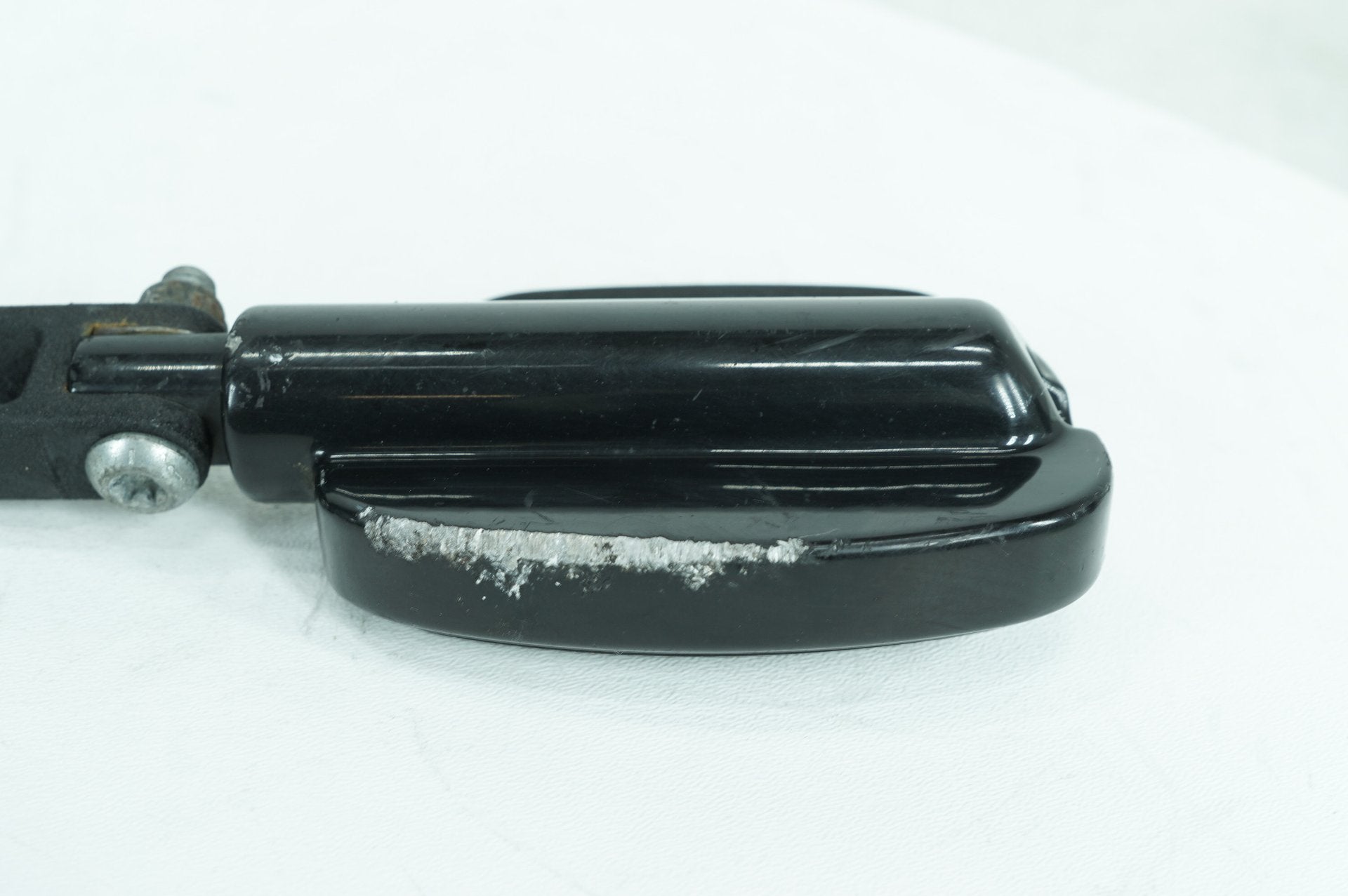 2007 - 2017 Harley-Davidson Dyna Fat Bob Rear Passenger 1 Foot Peg Step Rest 49224-06A