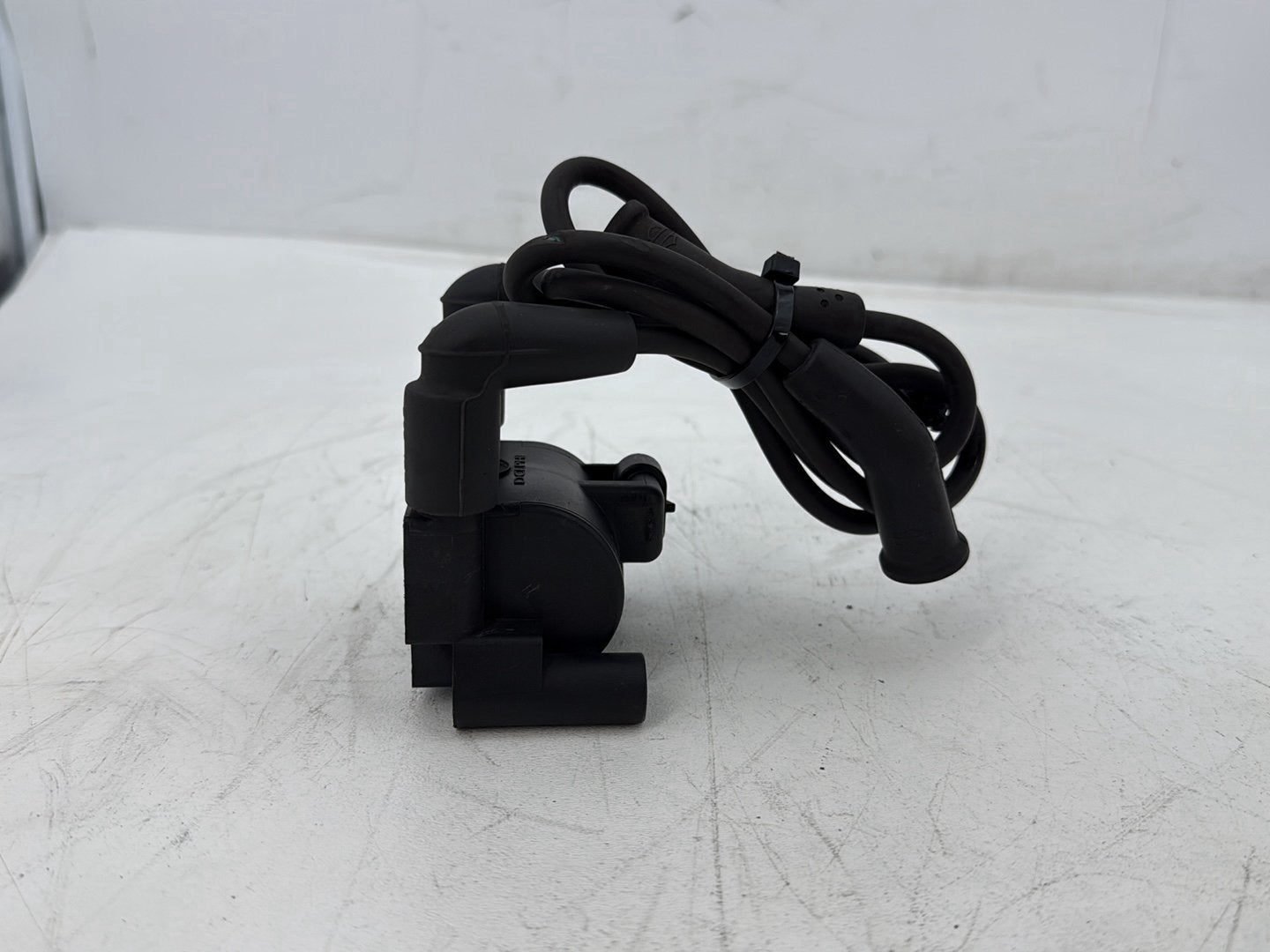 2011 Harley Electra Glide Ultra FLHTK OEM Ignition Coil Spark Igniter