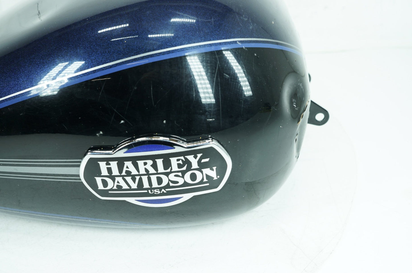 2008 - 2016 Harley-Davidson Touring Electra Glide Ultra Fuel Gas Tank Gasoline Reservoir 61356-08