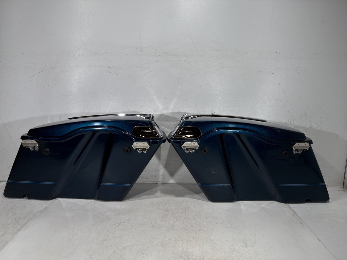 02 Harley Electra Glide Touring Classic OEM Left Right Saddlebags Luggage NOKey
