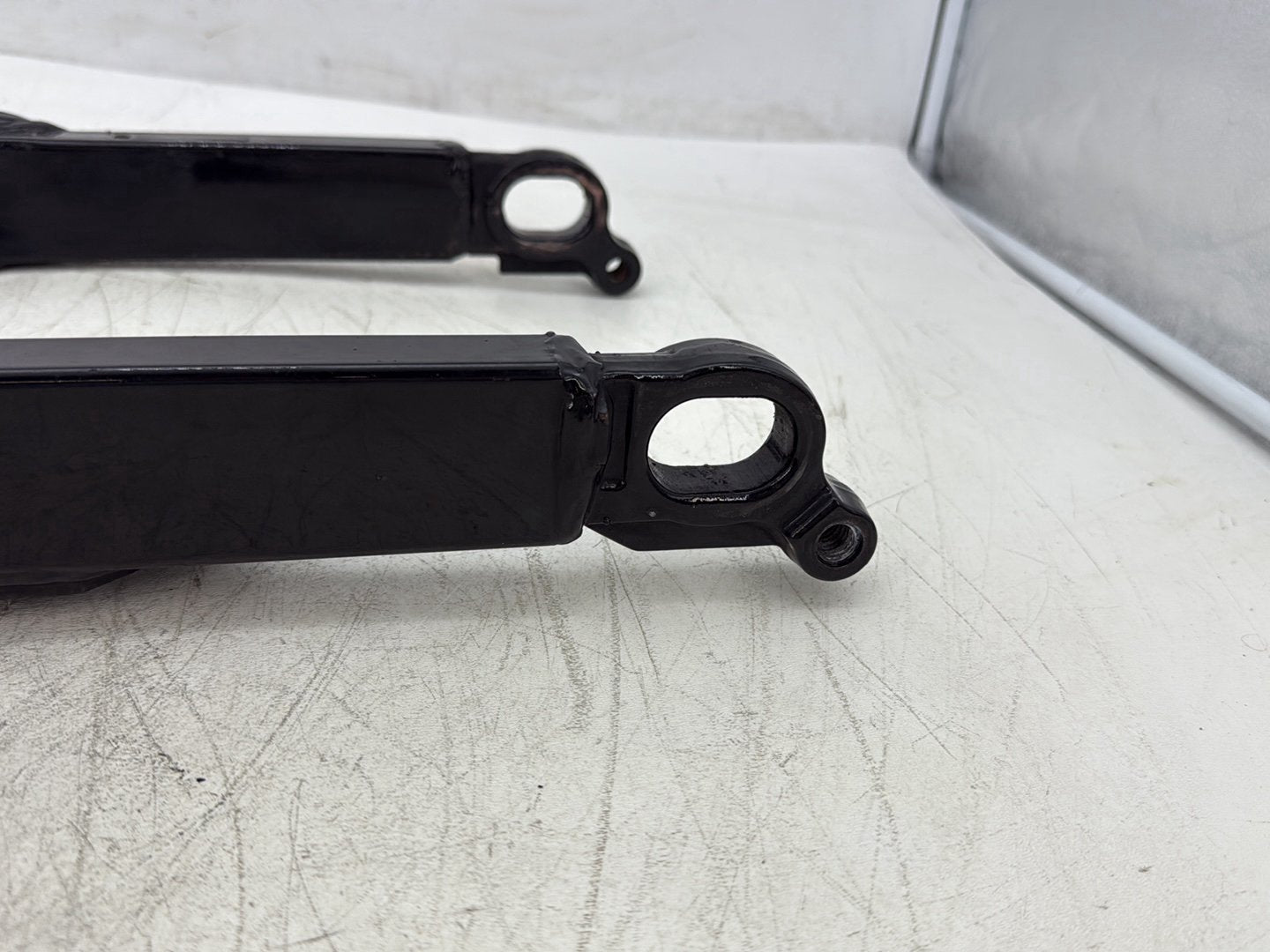 2004 Harley Road King Touring Custom FLHRSI OEM Rear Fork Swingarm Swing Arm