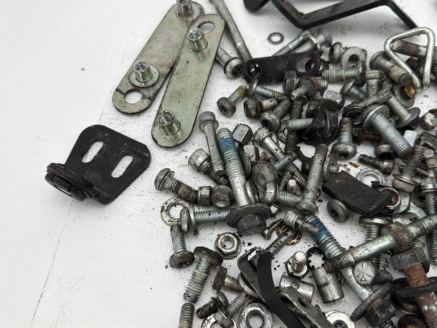 2011 Harley Heritage Softail Classic FLSTC OEM Hardware Bolts Nuts & Brackets