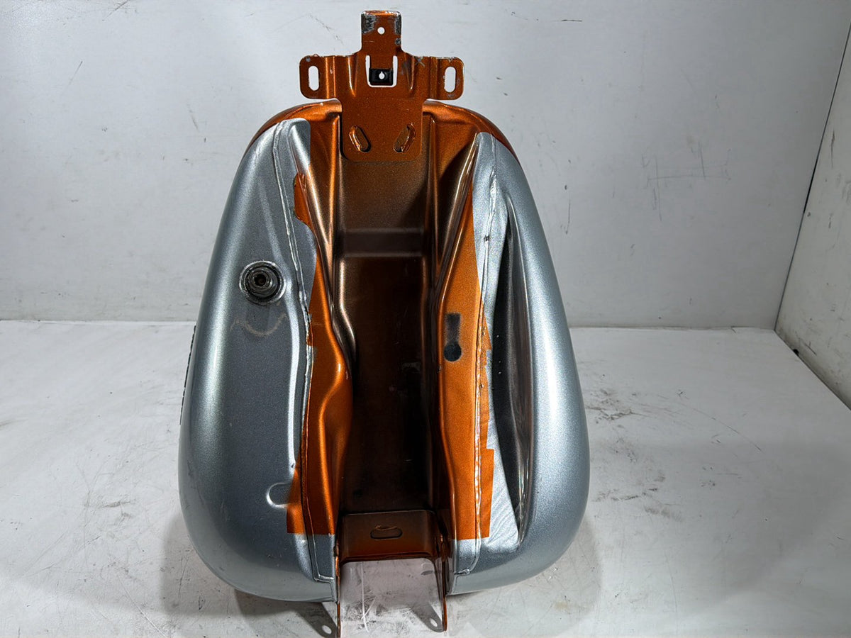 2014 Harley Electra Glide Touring Ultra OEM Fuel Gas Tank Gasoline Reservoir