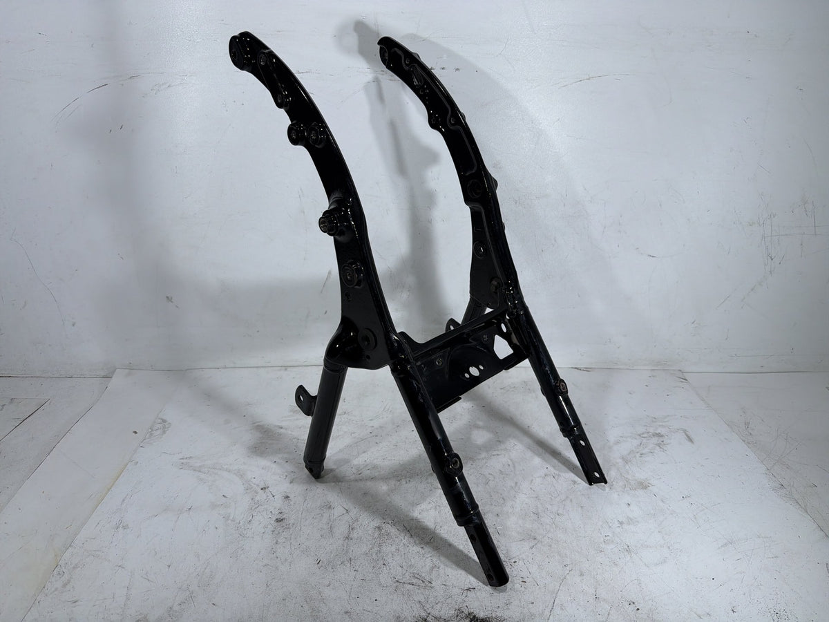 2010 Harley Electra Glide Touring OEM Rear Back Sub Frame Rail Bar 48079-09BHP