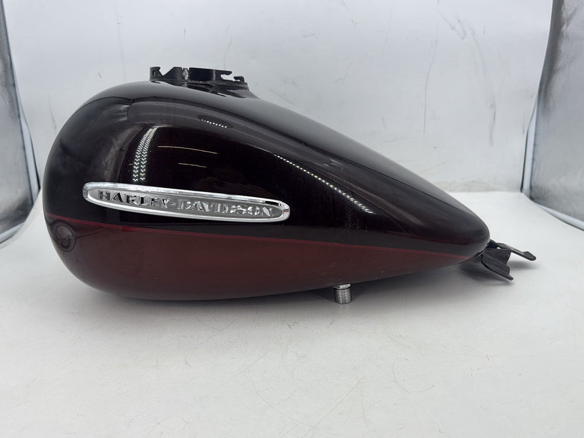 2011 Harley Electra Glide Ultra FLHTK OEM Gas Gasoline Fuel Tank Reservoir