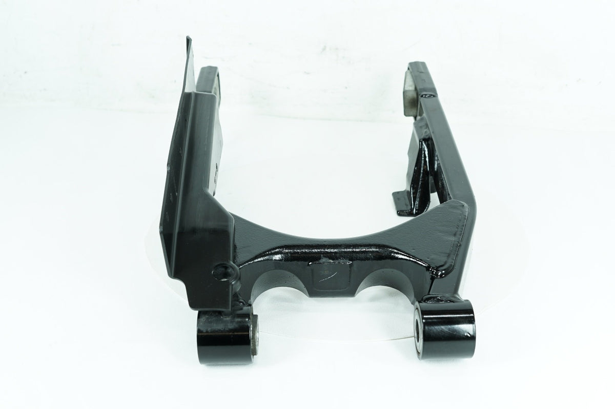 2015 Harley Dyna FXDBP Street Bob OEM Rear Fork Swingarm Swing Arm
