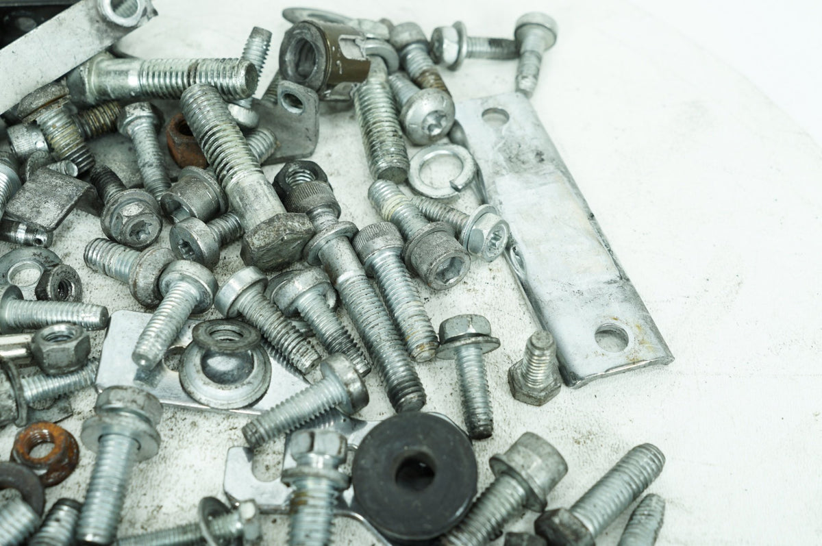 2013 Harley-Davidson Touring FLHTCU - Hardware Bolts Nuts & Brackets