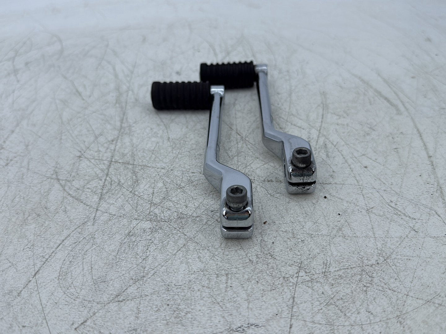 2011 Harley Street Glide Touring FLHX OEM Gear Shifter Lever Pedal Pedals