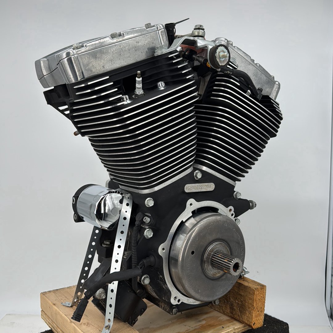 2007 - 2017 Harley-Davidson Dyna Switchback EFI Twin Cam 103 Engine Motor  	19806-12