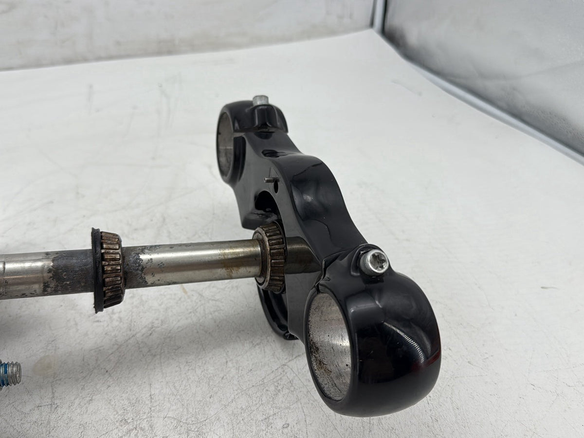 2019 Harley Softail Street Bob FXBB OEM Front Fork Upper Lower Triple Tree