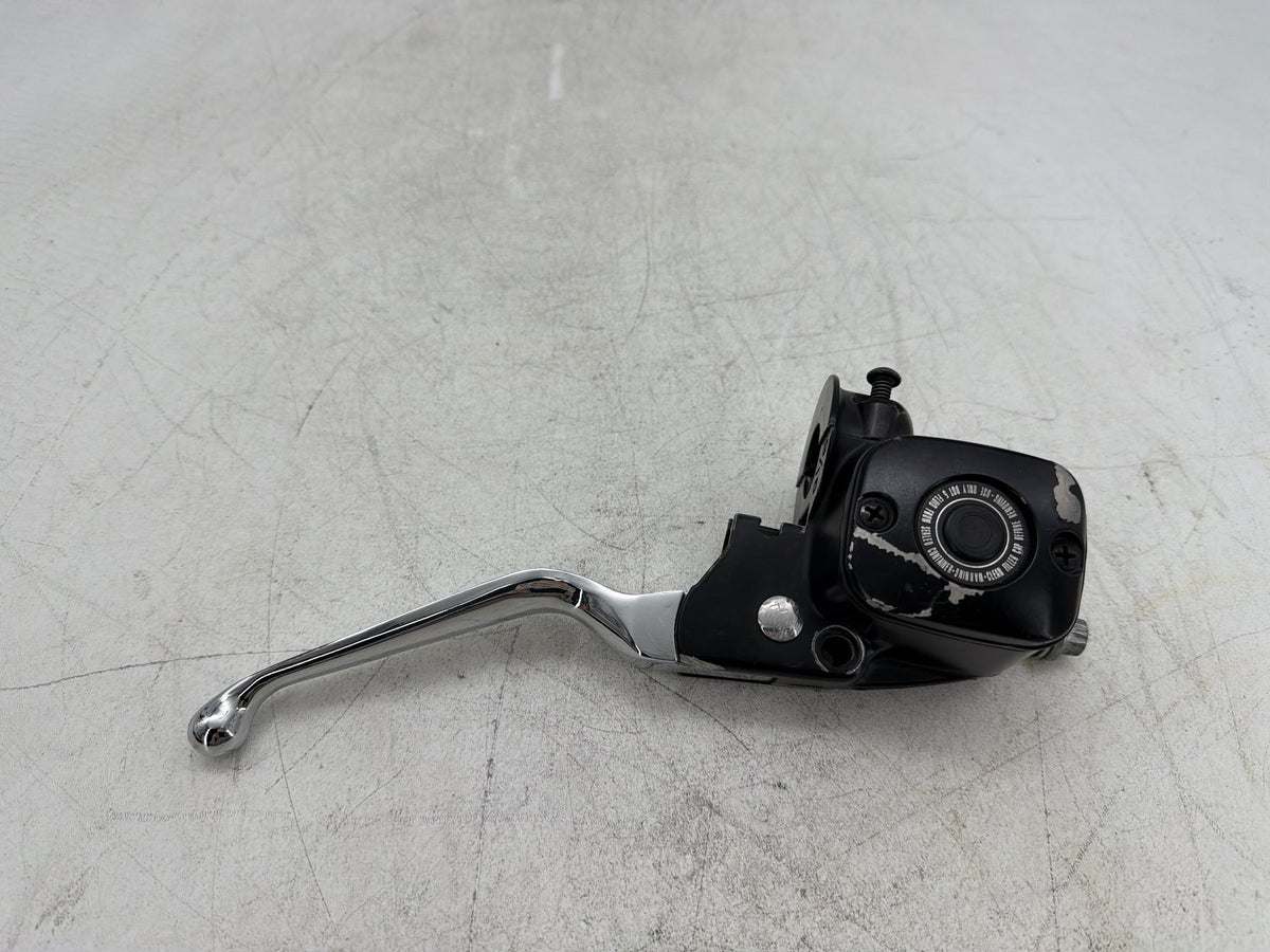 2004 Harley Heritage Softail Classic OEM Front Right Brake Lever Master Cylinder