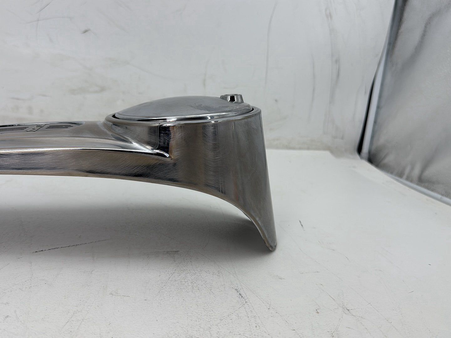 2007 Harley Street Glide Touring FLHX OEM Fuel Gas Tank Dash Console NOKey