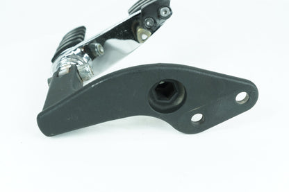 1999 - 2006 Harley-Davidson Dyna Wide Glide Right Driver Foot Controls Peg Rest 42481-92