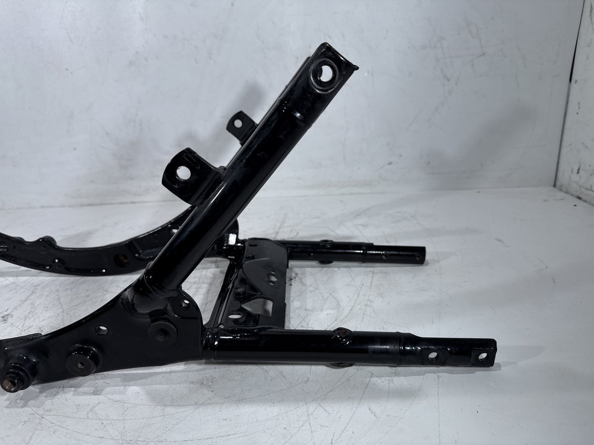 2012 Harley Electra Touring Ultra OEM Rear Back Sub Frame Rail Bar 48079-09BHP