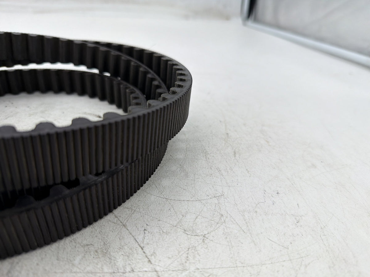 2013 Harley Street Glide Touring FLHX OEM Rear Drive Belt 40024-09 140T 1"