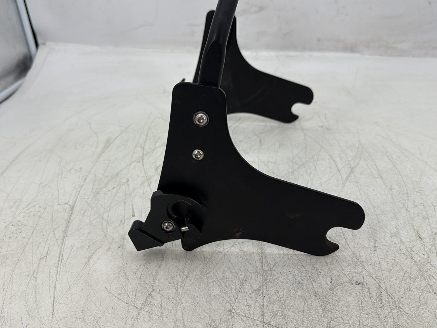 2004 Harley Road King Touring Custom FLHRSI OEM Rear Back Sissy Bar Rail Sissybar