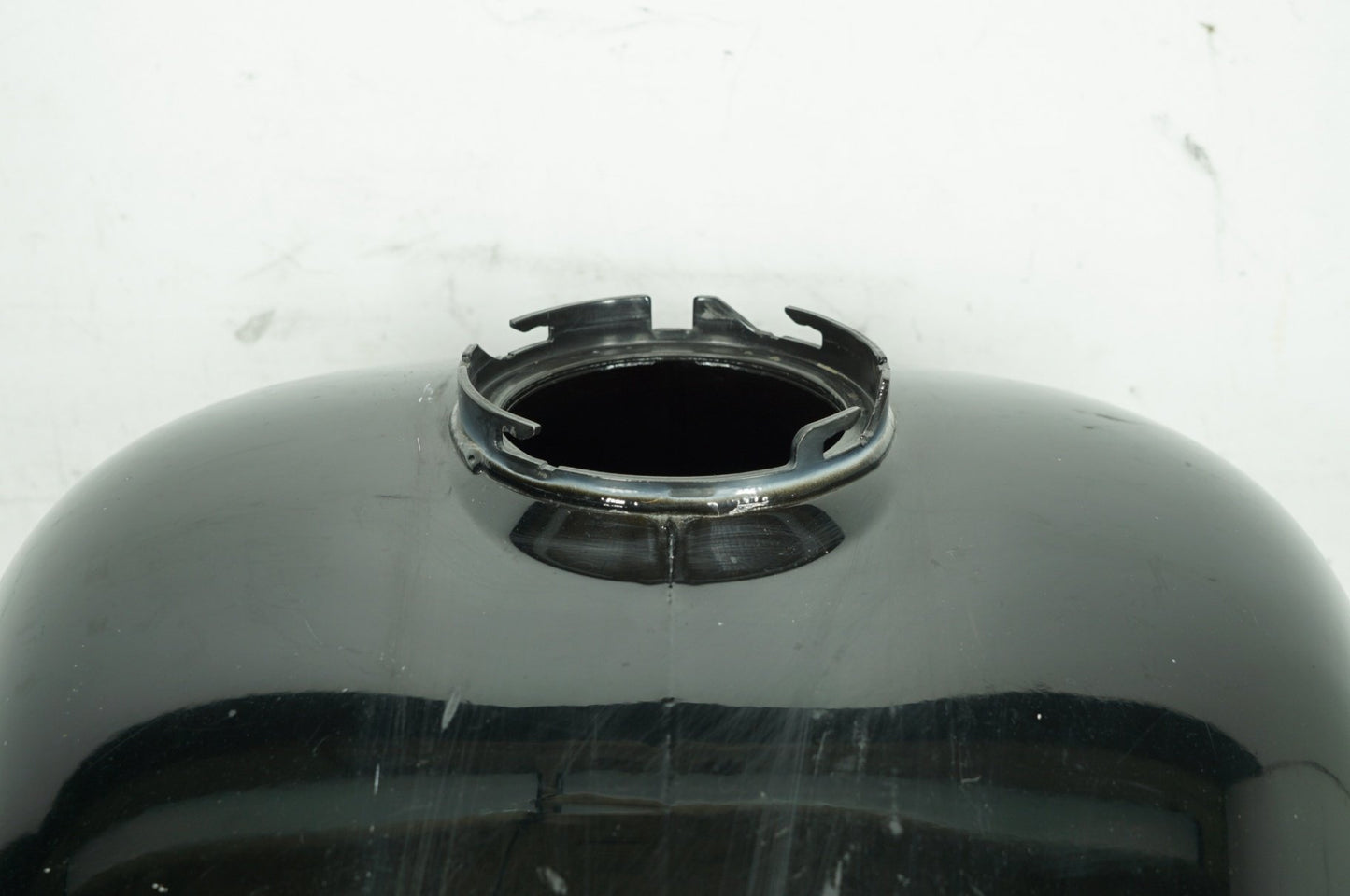 2008 - 2013 Harley-Davidson Touring Electra Police Gas Gasoline Fuel Tank Reservoir  61356-08