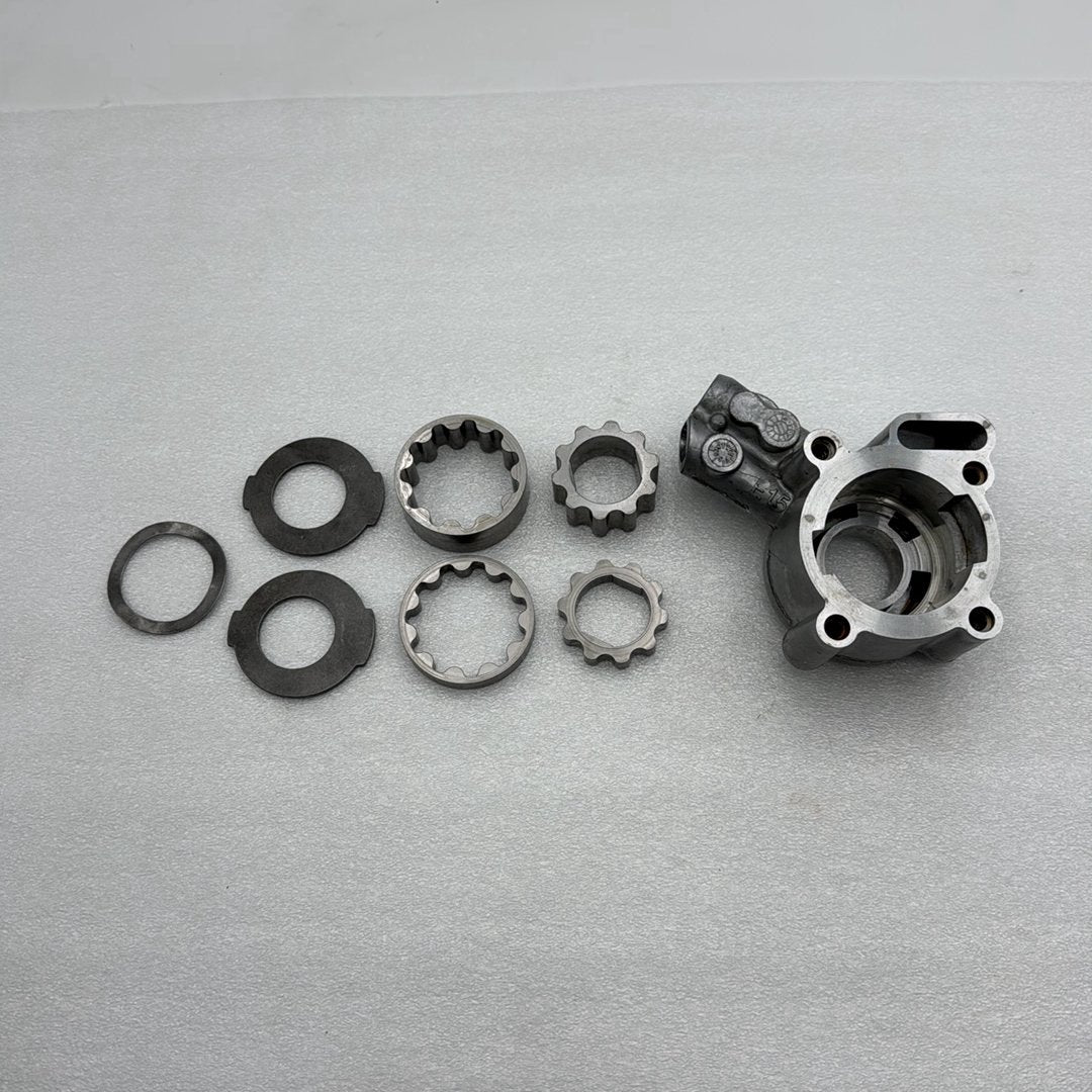 2012 - 2018 Harley-Davidson Dyna Switchback Twin Cam Engine Oil Pump Cover 26277-06  	25675-06