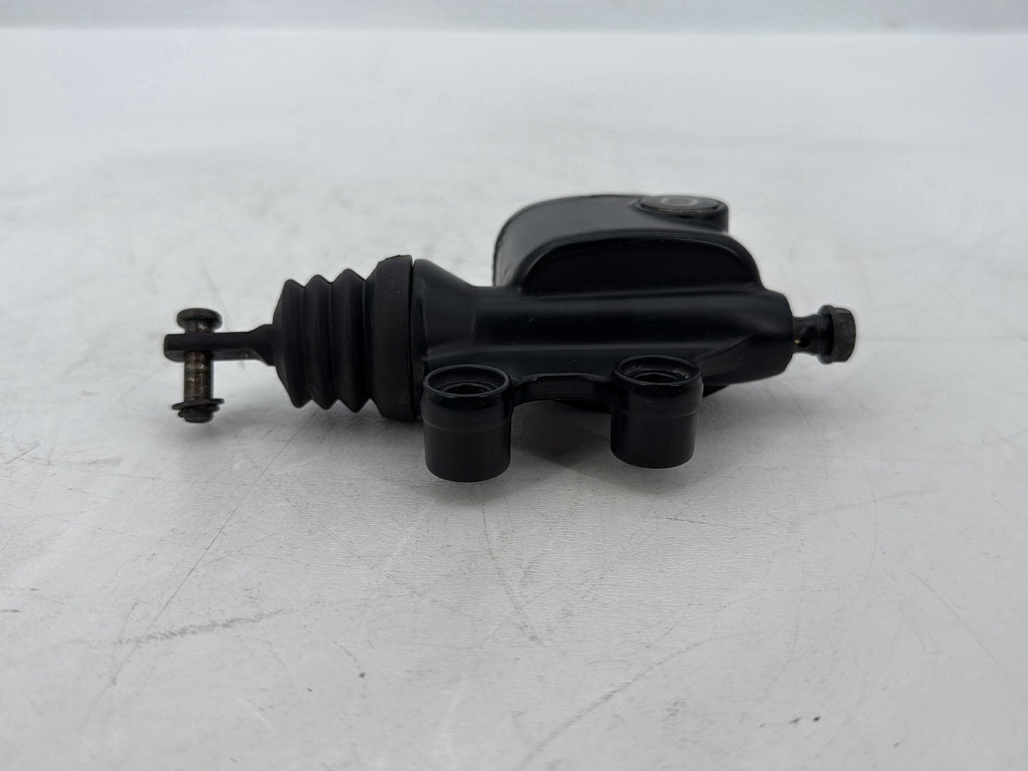 2008 Harley Touring FLHTCU Electra Glide Ultra OEM Rear Brake Master Cylinder Reservoir