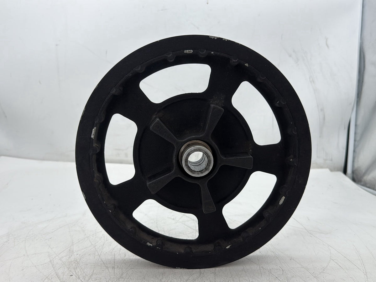 2013 Harley Electra Glide Touring Ultra OEM Rear Driver Pulley Sprocket 68T 1"
