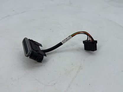 2007 Harley Street Glide Touring FLHX OEM Dash Indicator Lamp Wire Plug 68789-96A