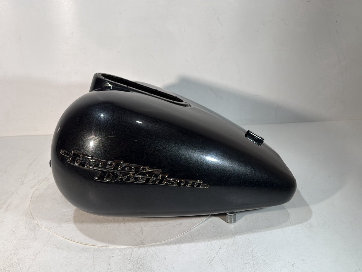 2007 - 2012 Harley-Davidson Touring Street Glide Fuel Gas Tank Gasoline Reservoir w/ Logo Stickers Emblems
