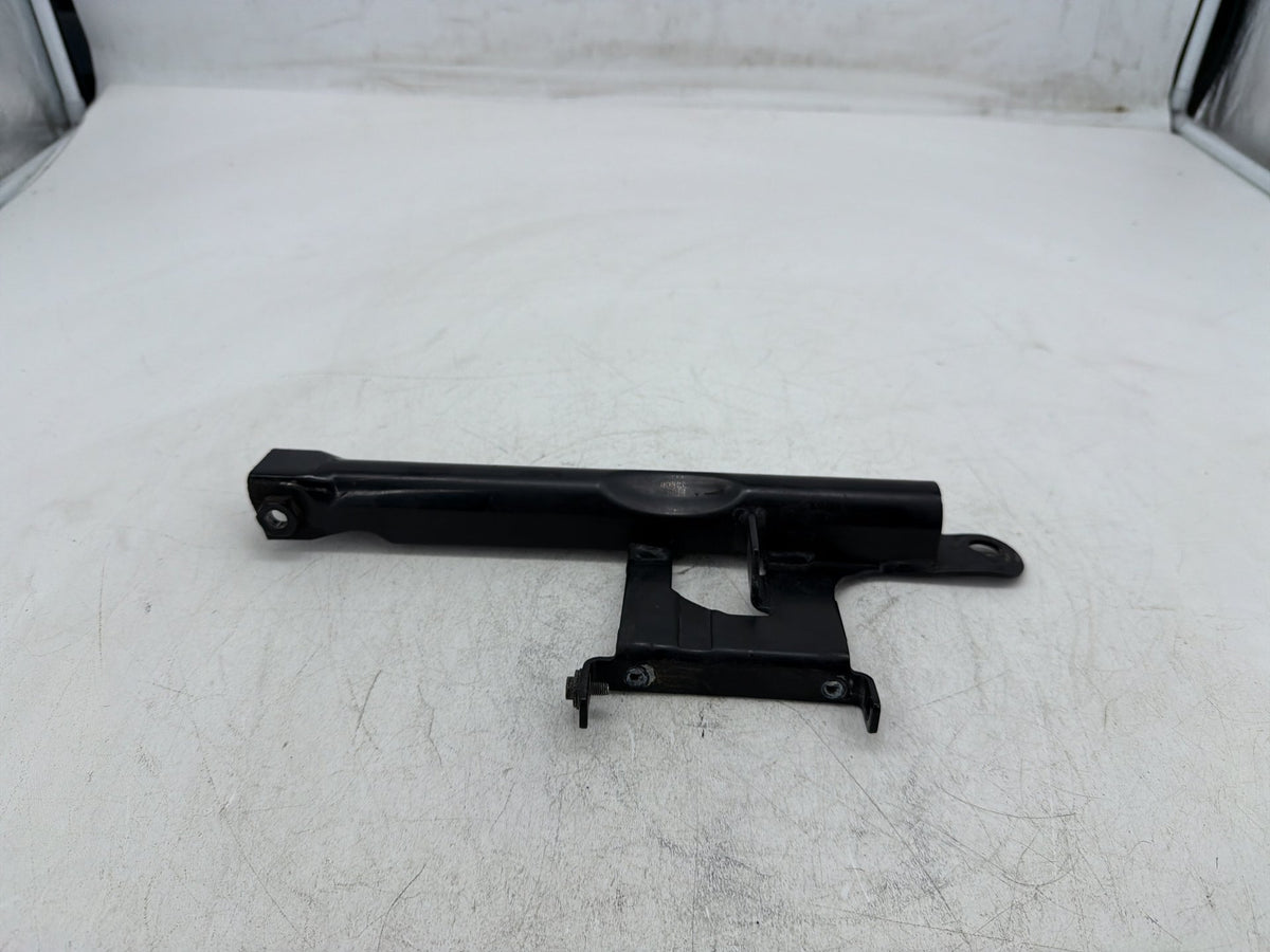 01 Harley Heritage Softail Classic FLSTC OEM Seat Bracket Mount Support Mounting