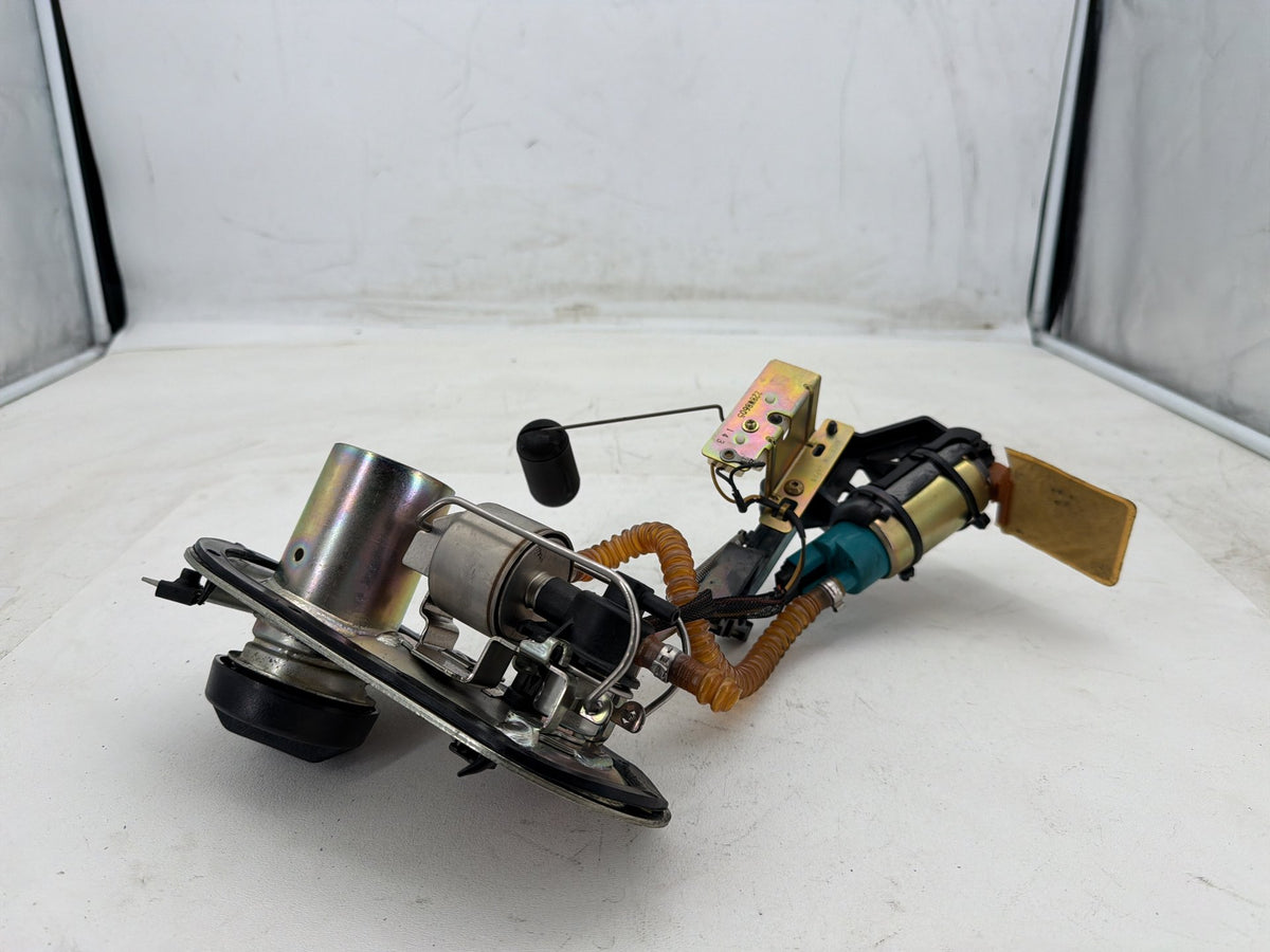 03 Harley Electra Glide Touring Ultra OEM Fuel Pump Gas Gasoline Petrol Sending