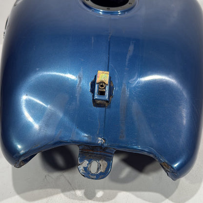 1999 - 2006 Harley-Davidson Touring Electra Glide Ultra Fuel Gas Tank Gasoline Reservoir  	61356-03