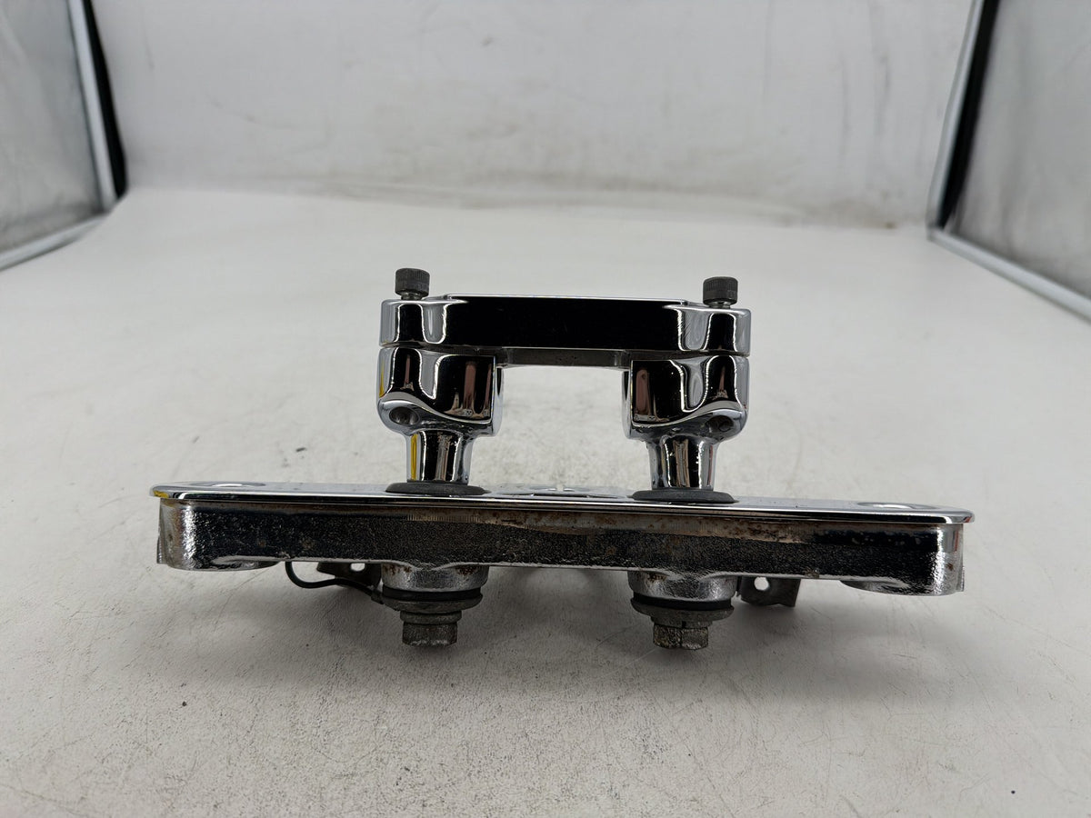 02 Harley Heritage Softail Classic FLSTC OEM Front Fork Upper Triple Tree Clamps