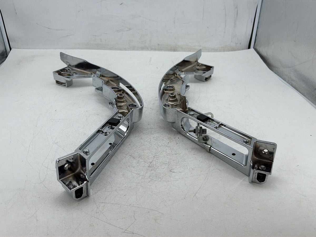 2014 Harley Street Glide Touring FLHXS OEM Left Right Saddlebag Fender Struts Brackets