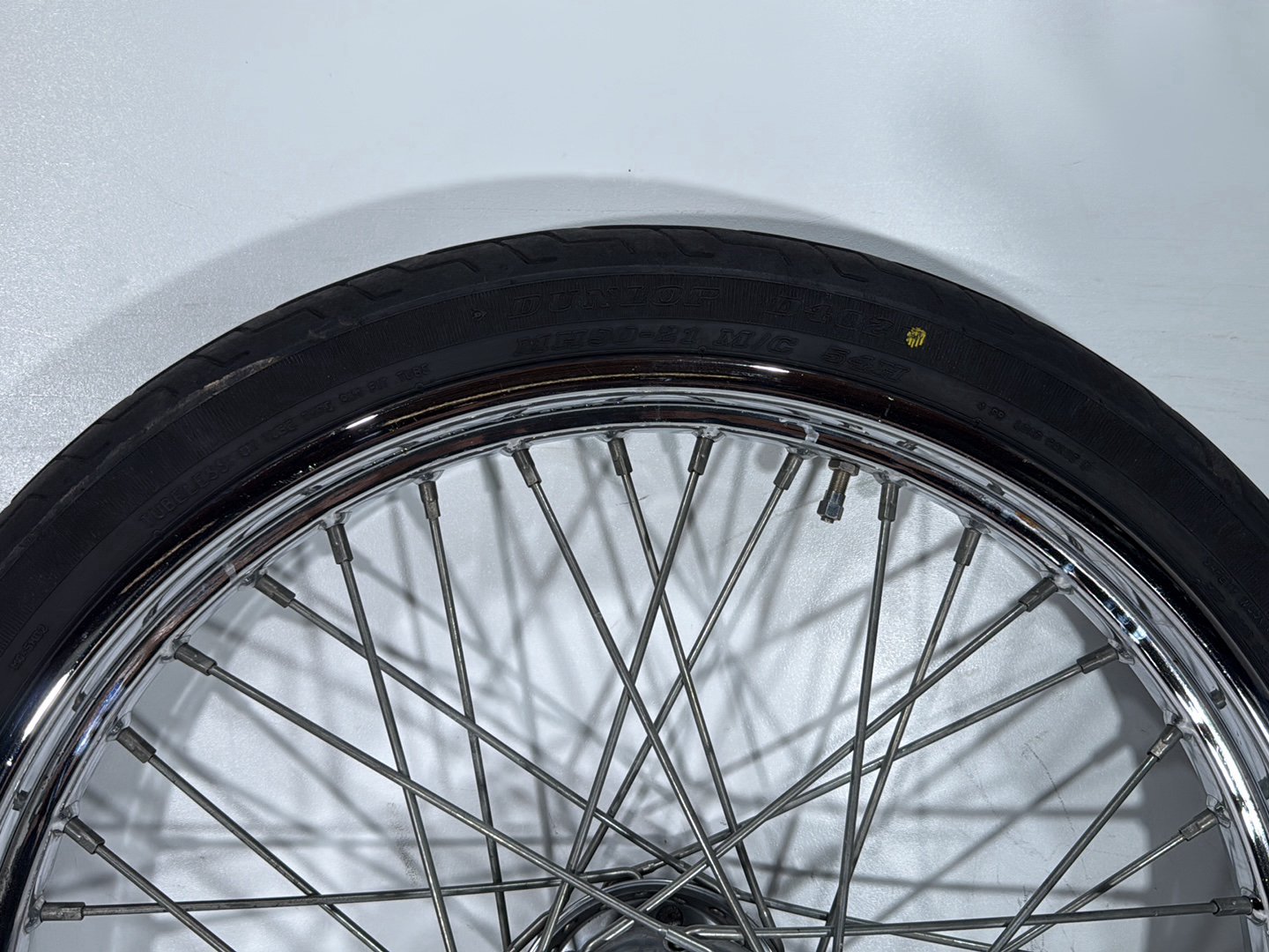 2000 Harley Dyna FXDWG Wide Glide OEM Front Wheel Rim Tire Spoked