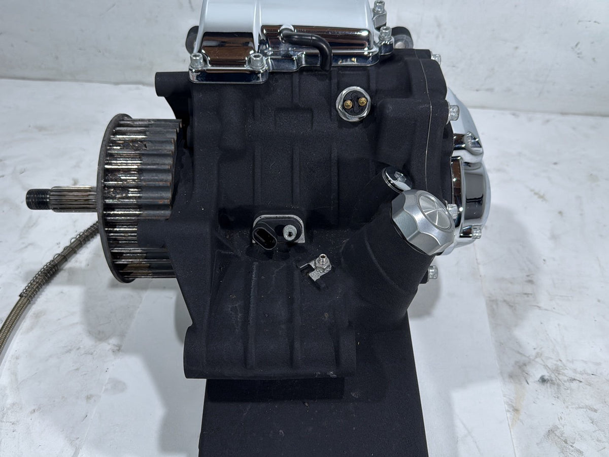 2011 Harley Street Glide Touring FLHX OEM 6 Speed Transmission Gearbox 15K