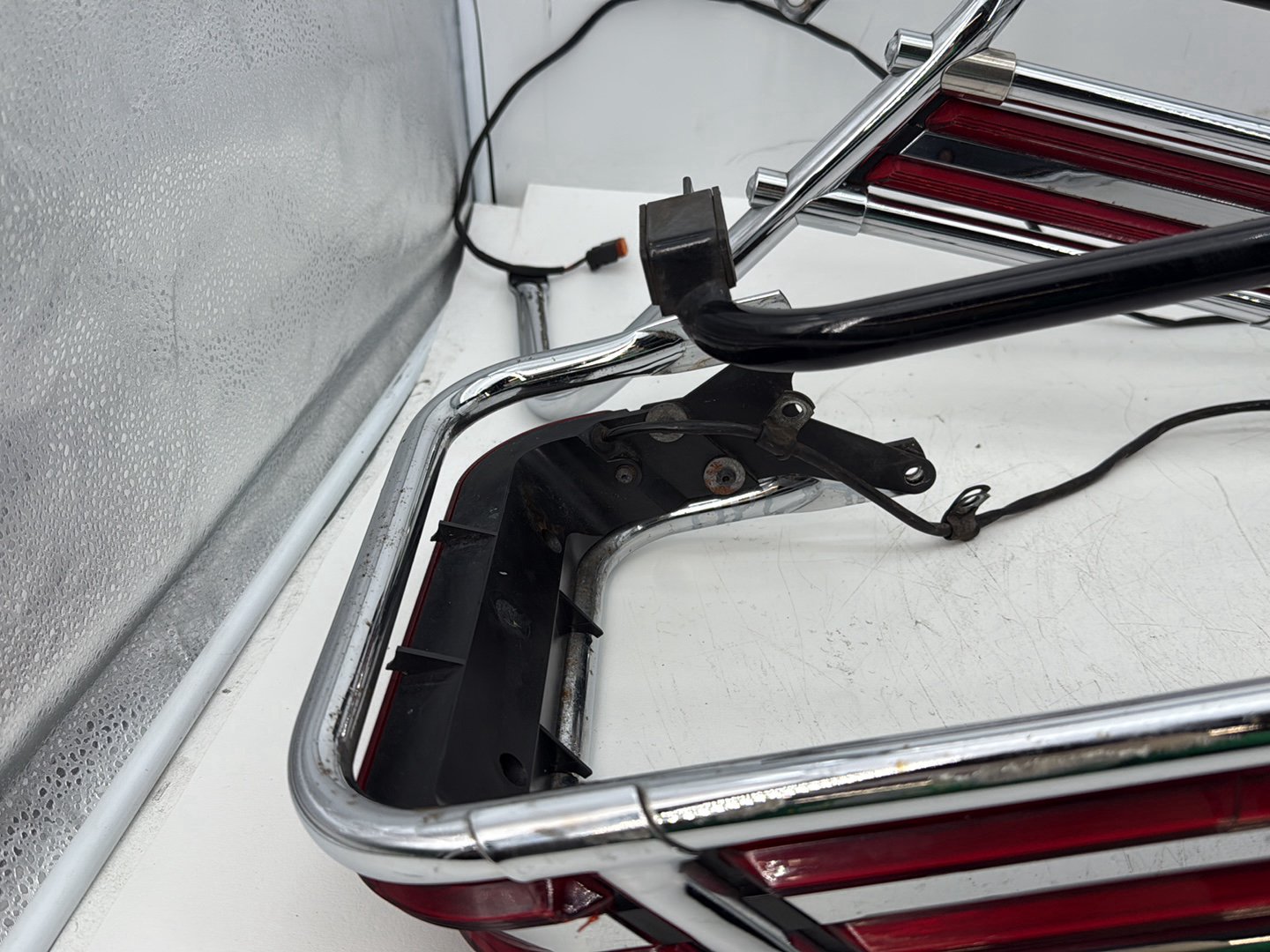 1995 Harley Touring FLHTCI Electra Glide Classic OEM Rear Left Right Saddlebag Guard Rails Bar