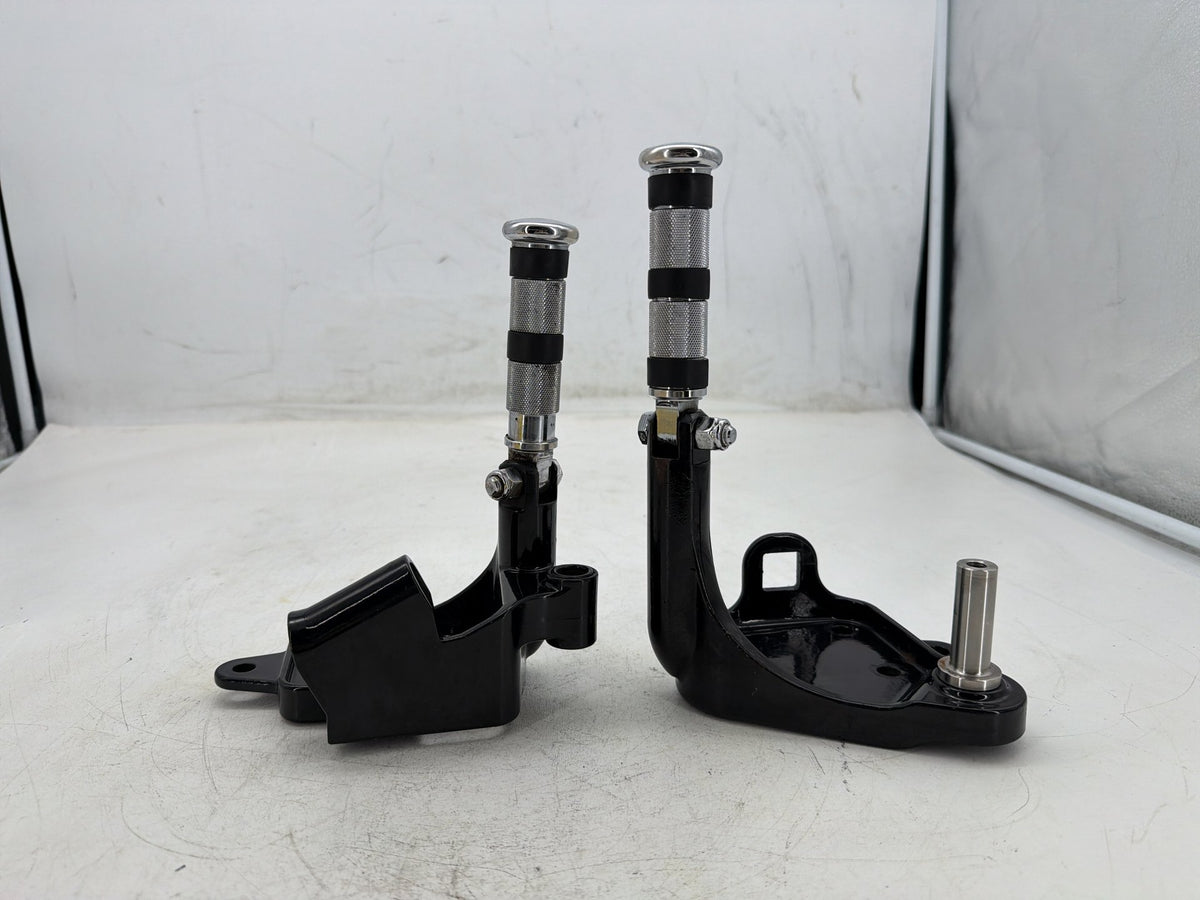 2001 Harley Softail Deuce FXSTD OEM Left & Right Driver Step Foot Rest Pegs