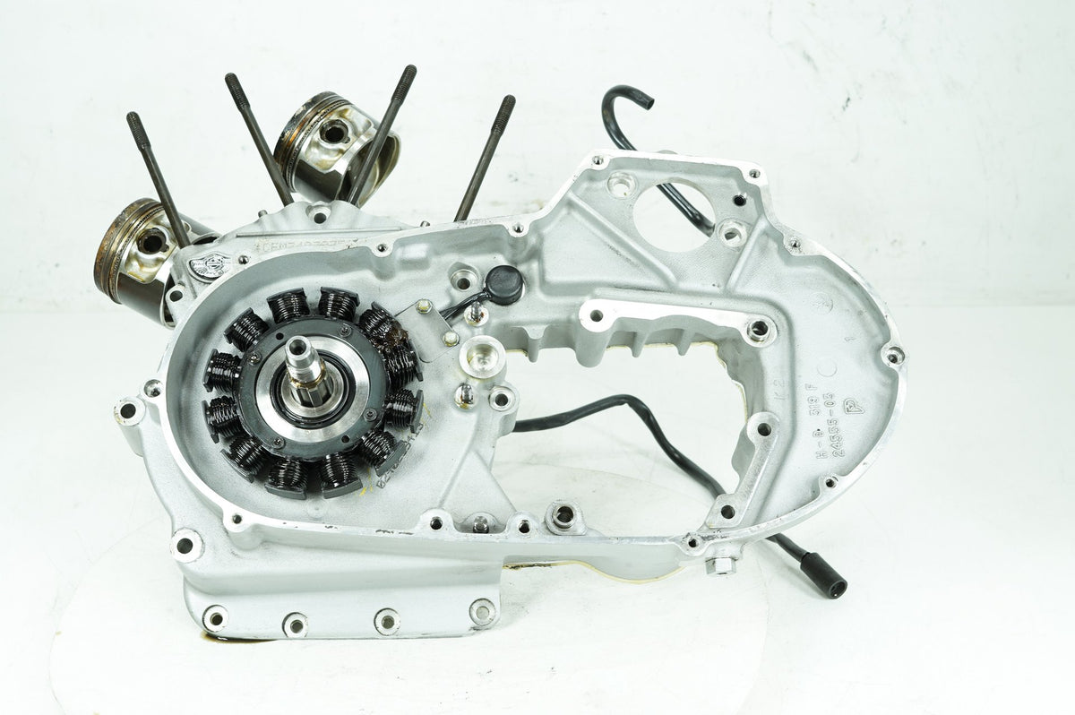 2003 Harley Sportster XL883 Hugger OEM Crankcase Shaft Engine Motor Cover