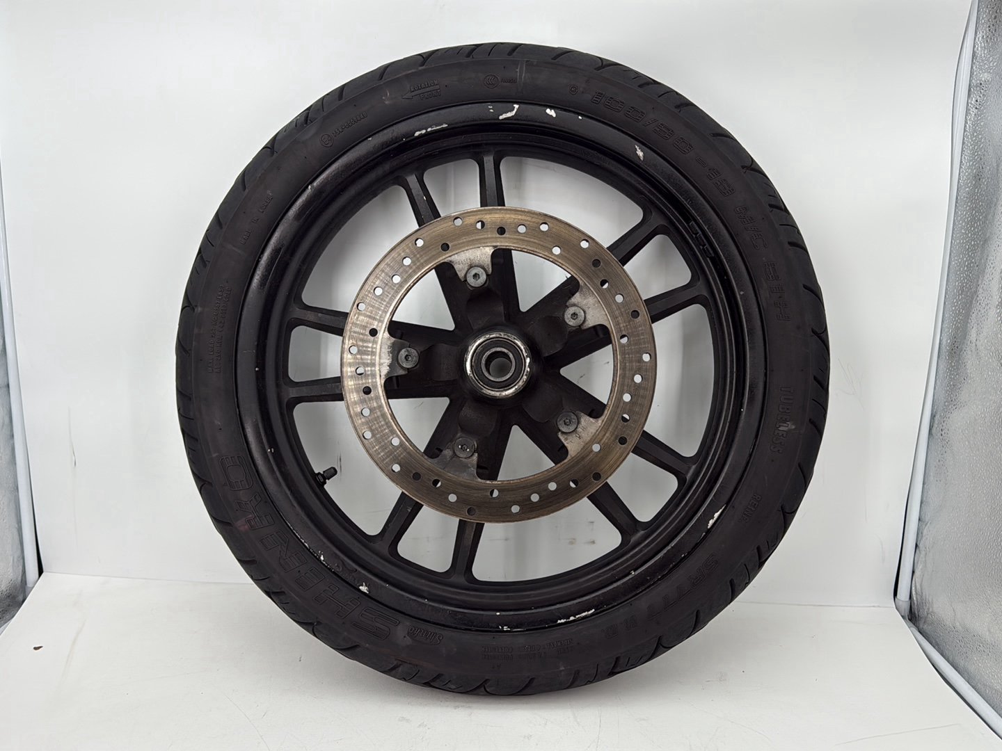 2007 - 2012 Harley-Davidson Dyna Super Glide Front Wheel Rim Tire  	40973-08