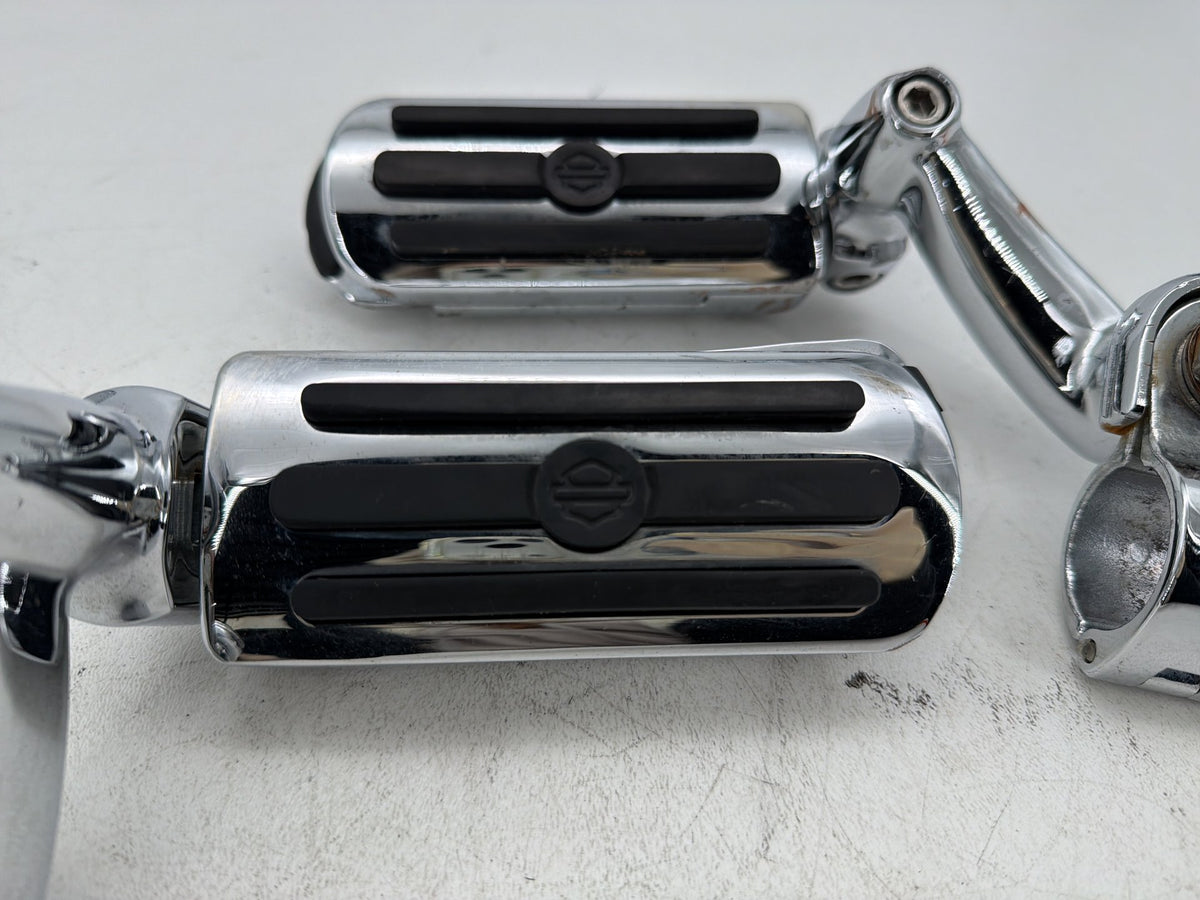 2011 Harley Road King Touring FLHR OEM Front Right Left Highway Foot Pegs