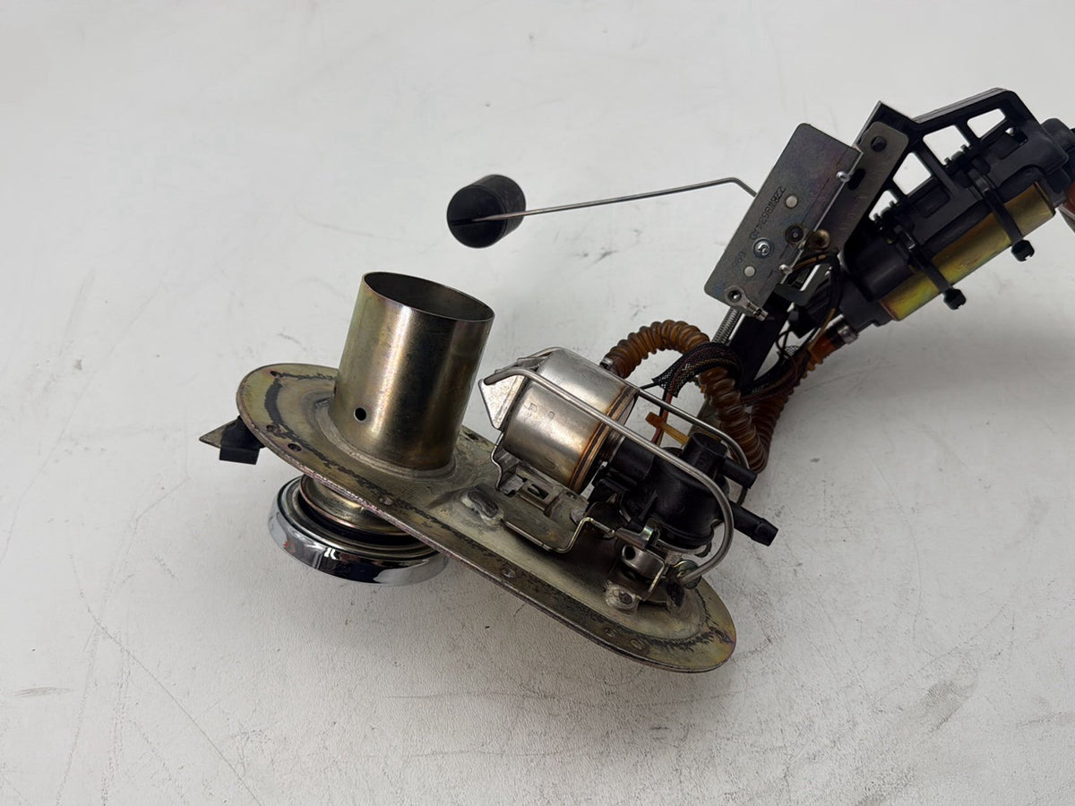 2007 Harley Touring FLHTP Electra Glide Police OEM Fuel Pump Gas Gasoline Petrol Sending