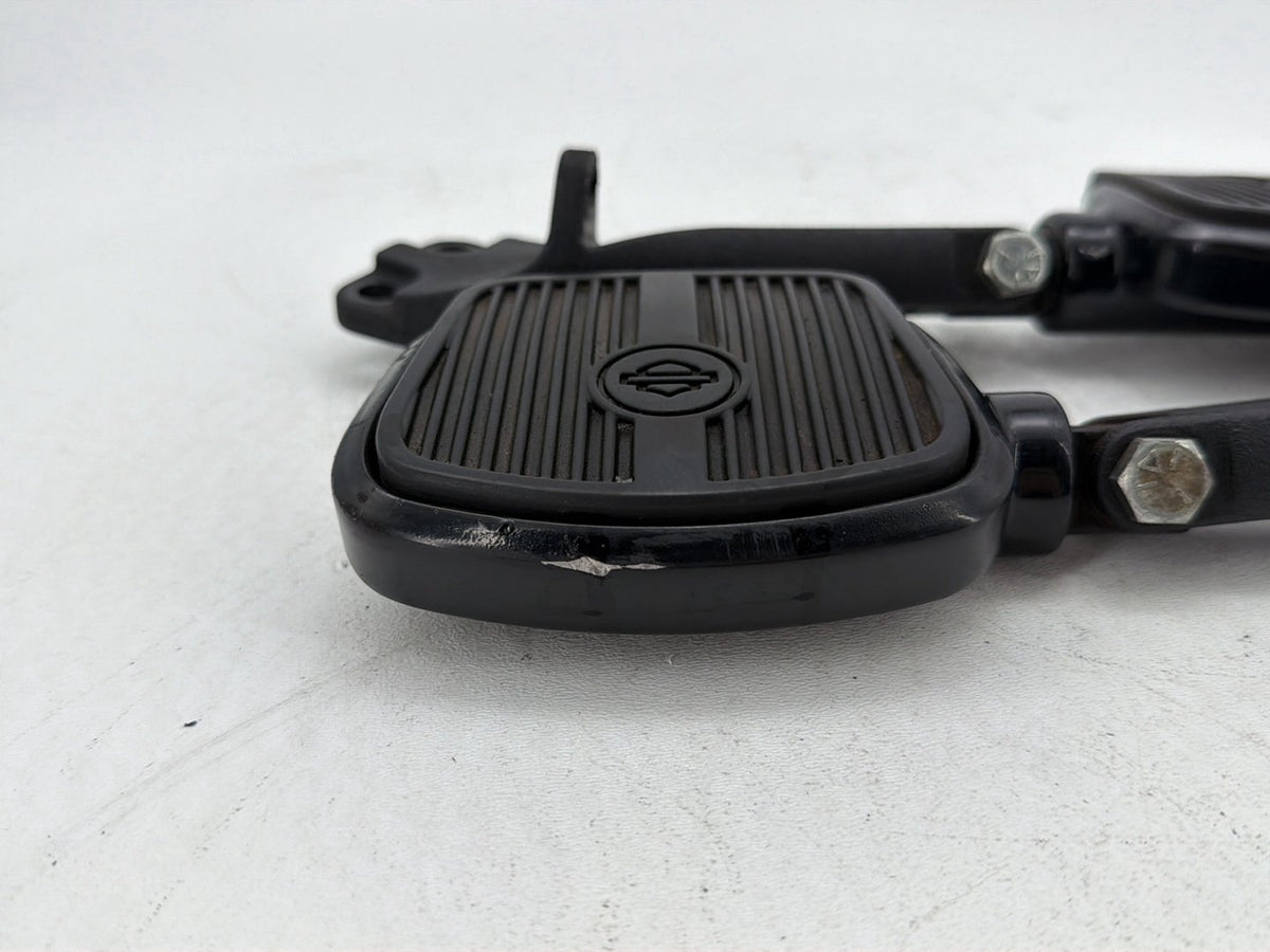 2007 Harley Dyna Street Bob FXDBI OEM Passenger Left & Right Foot Pegs