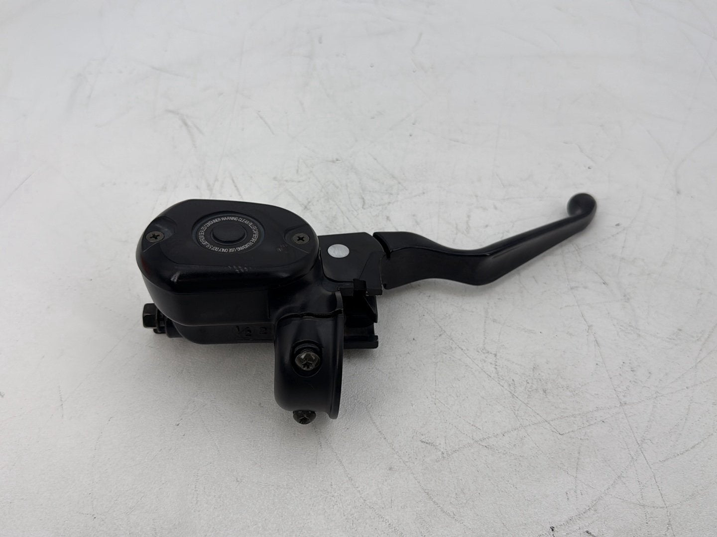 2004 - 2013 Harley-Davidson Sportster 1200 Custom Front Brake Lever Master Cylinder Reservoir 45146-04