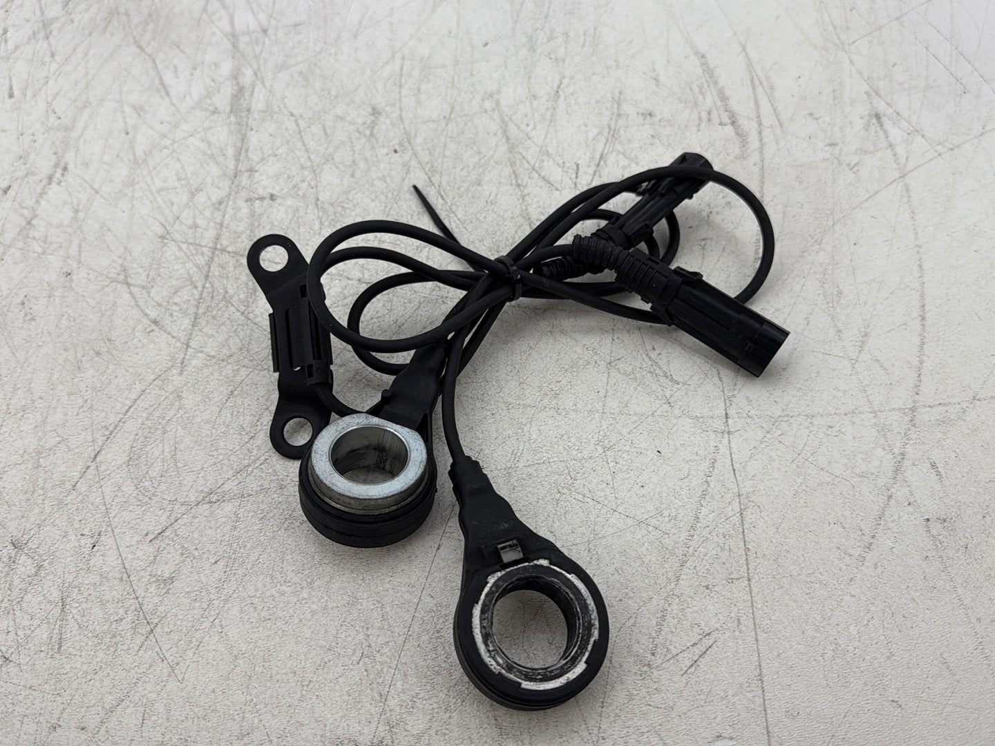 2015 Harley Road Glide Touring FLTRXS OEM Front & Rear Wheel ABS Speed Sensors